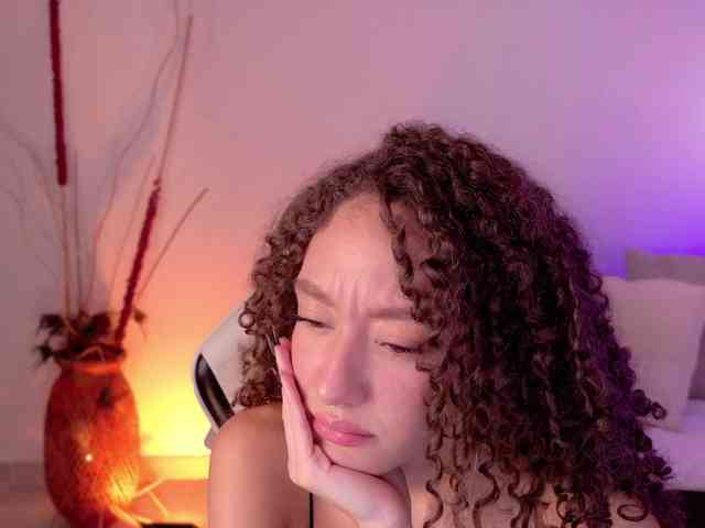 ChloeMoreti webcam