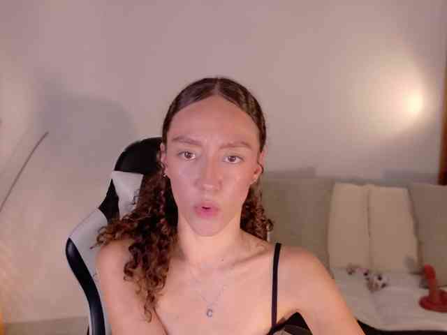 ChloeMoreti