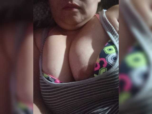 Chemaihot96 live cam on BongaCams