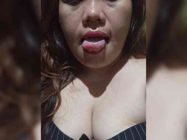 Chemaihot96 Live Webcam on BongaCams