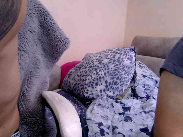 SWEETCOCK10 webcam
