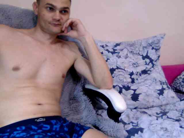 SWEETCOCK10 webcam