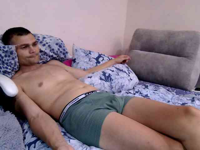 SWEETCOCK10 webcam