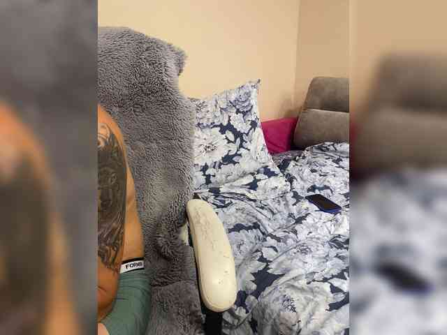 SWEETCOCK10 webcam