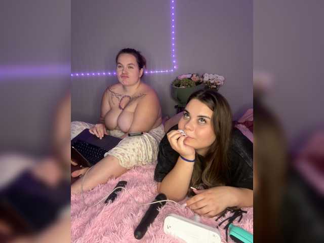 Twixsticks2 live cam
