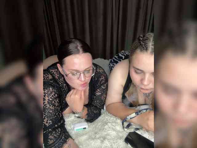 Twixsticks2 Sex Cam Show