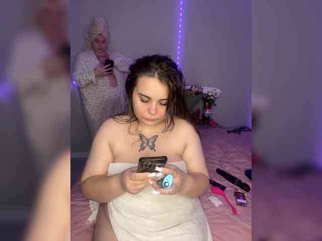 Twixsticks2 Live Webcam on BongaCams