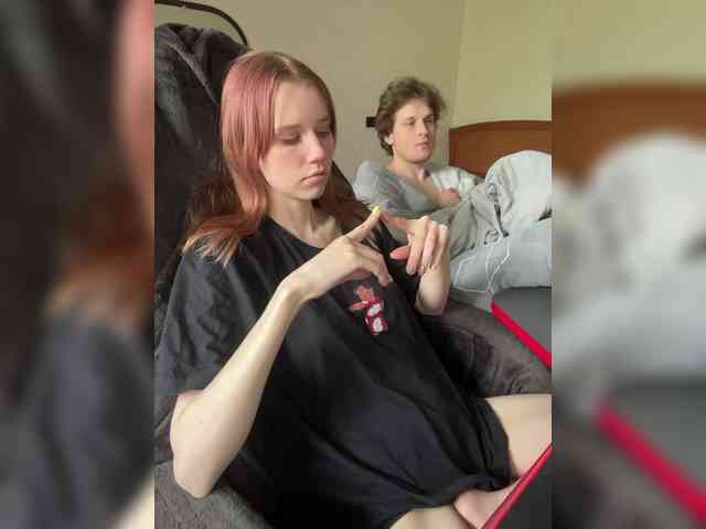 Este modelo está en vivo ahora. -Dirty-Mind-