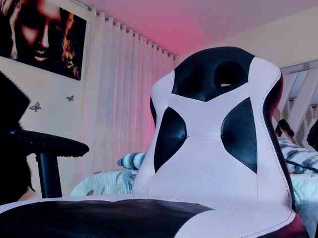 himiko-togaa webcam