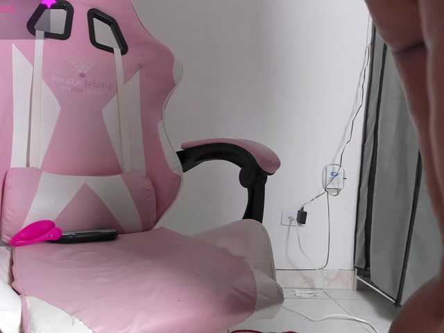 Catabloom1 live webcam show