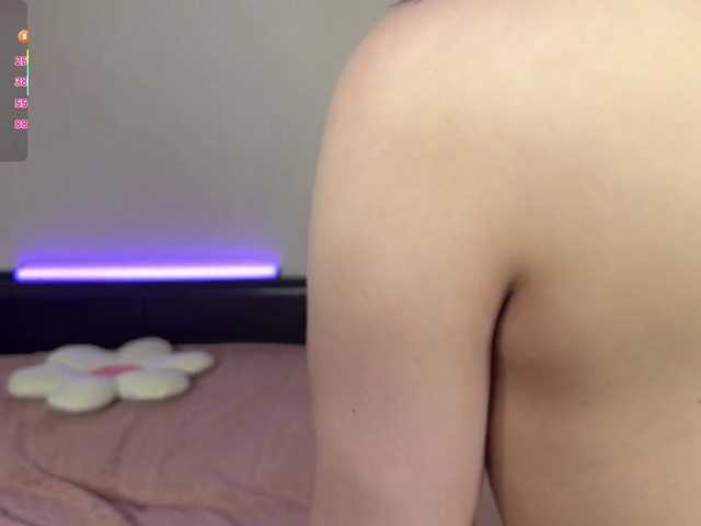 MyongBuba live cam on BongaCams