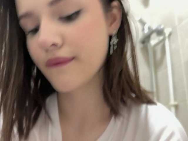 MyongBuba live cam on BongaCams