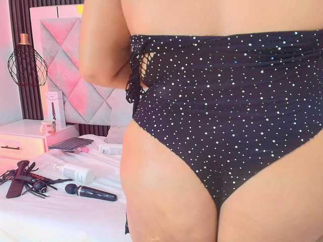 Sara-Channel's BongaCams show and profile