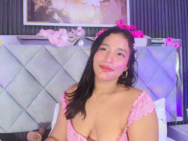 le modèle Sara-Channel est en webcam porno dans un show sur le site bongacams, il possède les tags suivants: Latino/Hispanic,Brunette,Shaved