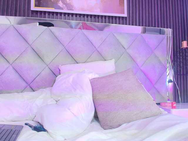 Sara-Channel live cam on BongaCams