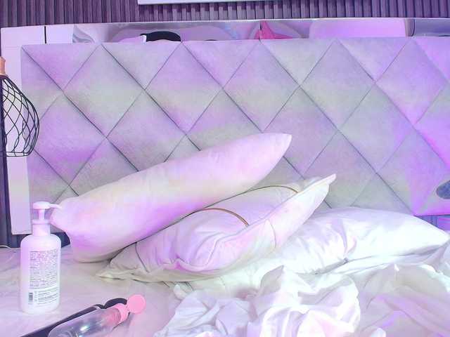 Sara-Channel live cam on BongaCams
