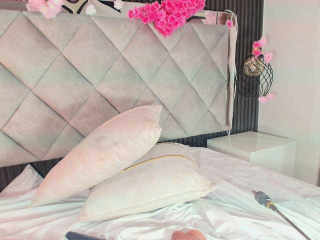 Sara-Channel's BongaCams show and profile