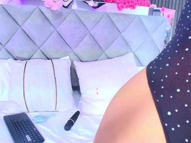 Sara-Channel live cam on BongaCams