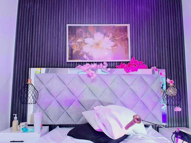 Sara-Channel live cam on BongaCams