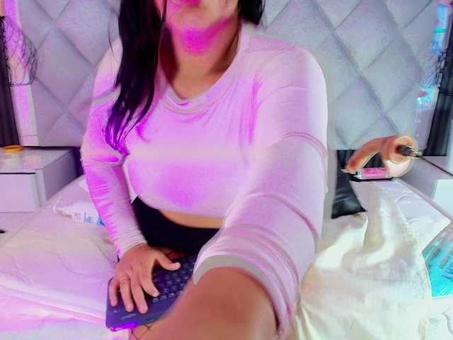 Sara-Channel live cam on BongaCams