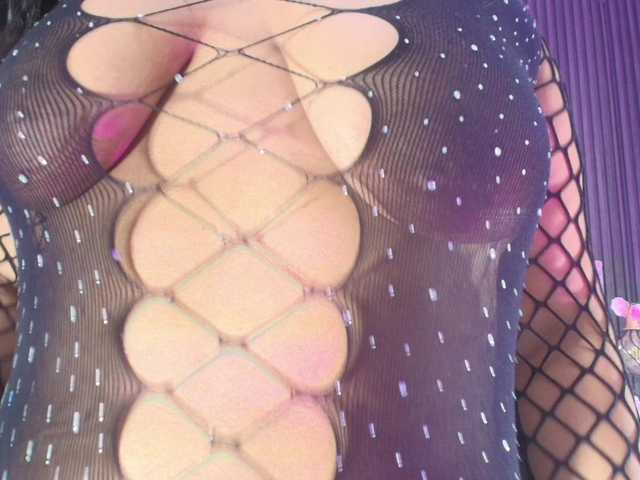 Sara-Channel live cam on BongaCams