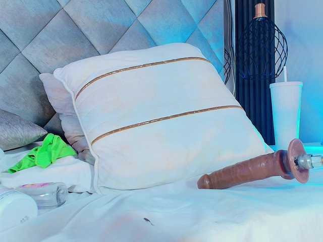 Sara-Channel live cam on BongaCams