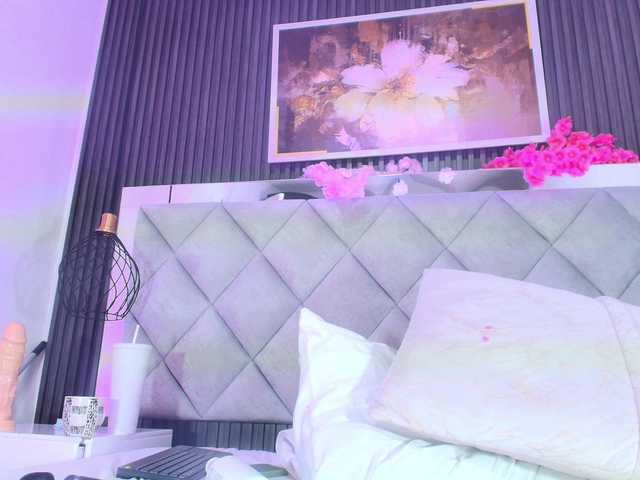 Sara-Channel live cam on BongaCams
