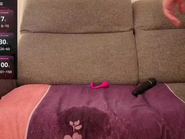 Lapetitefrenchie83 live webcam show