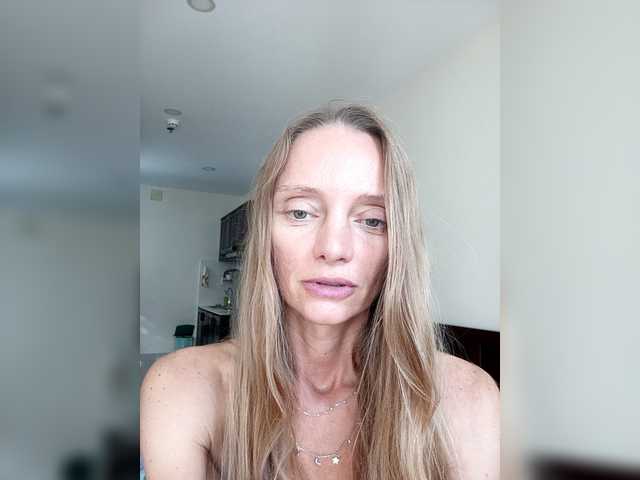 Evangelika live cam on BongaCams