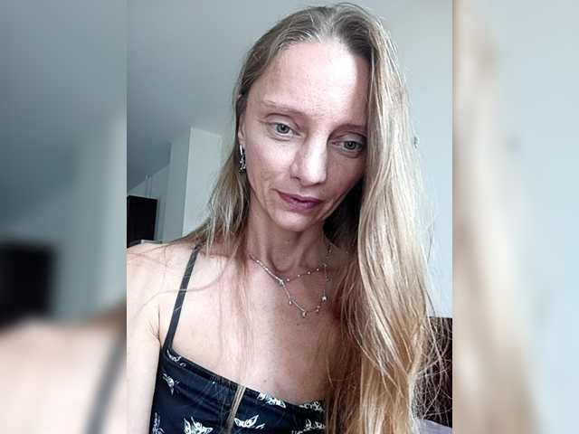 Evangelika live cam on BongaCams