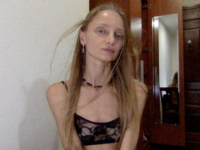 Evangelika live cam on BongaCams
