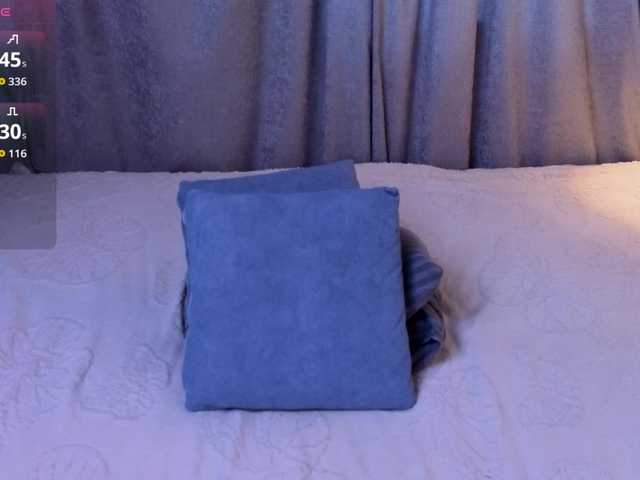 hikom1o live cam on BongaCams