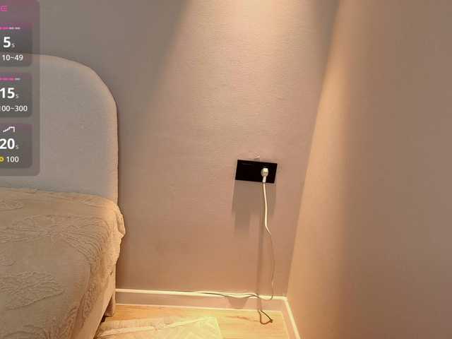 hikom1o live cam on BongaCams
