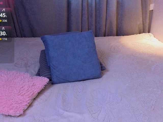 hikom1o live cam on BongaCams