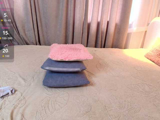hikom1o live cam on BongaCams
