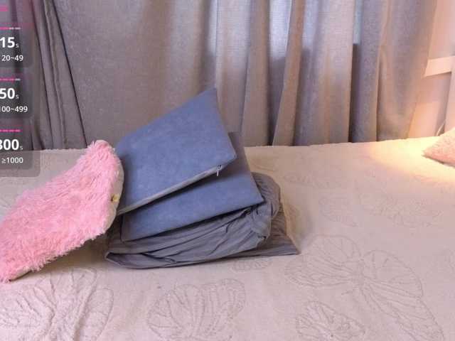hikom1o live cam on BongaCams