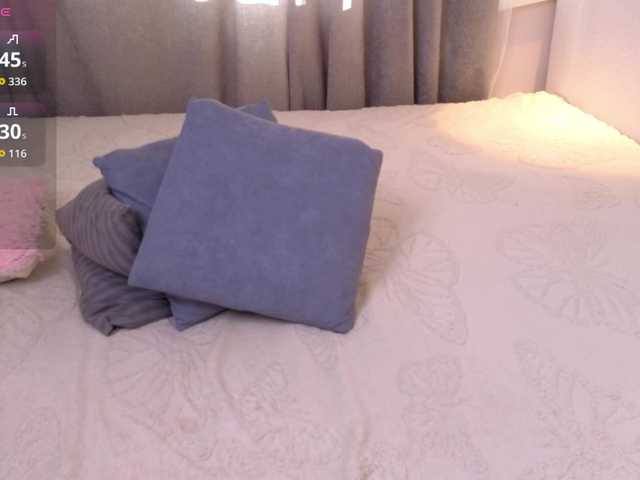 hikom1o live cam on BongaCams