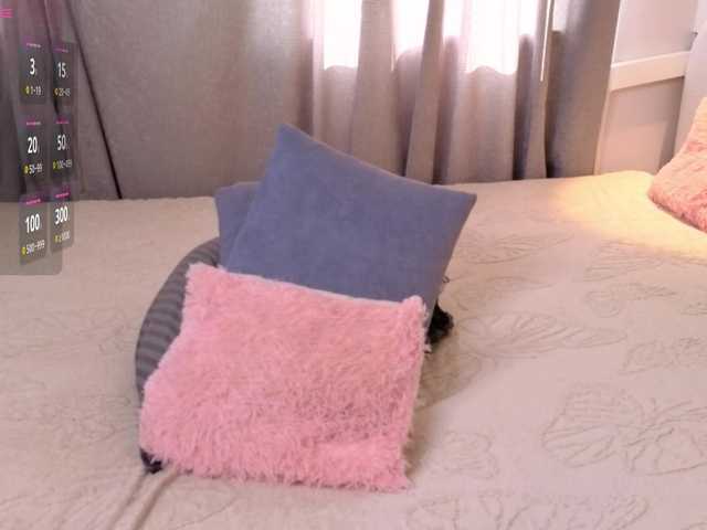 hikom1o live cam on BongaCams