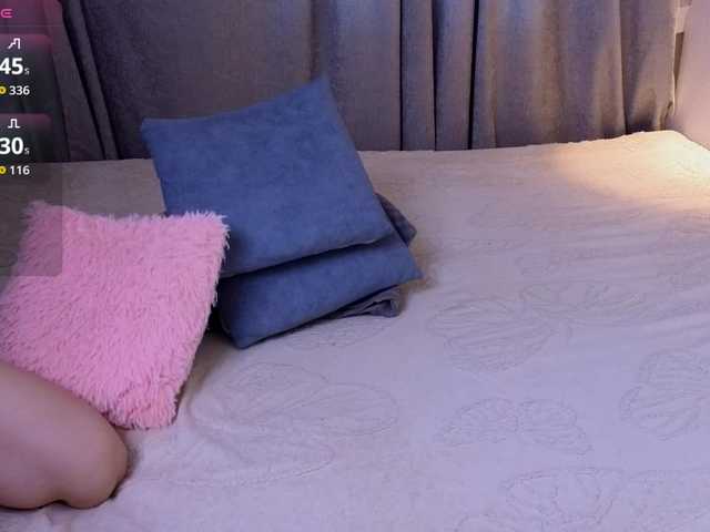 hikom1o live cam on BongaCams
