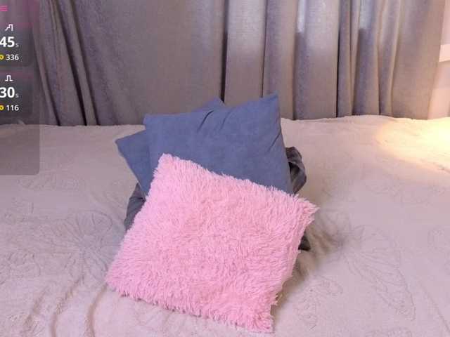 hikom1o live cam on BongaCams