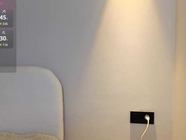 hikom1o live cam on BongaCams