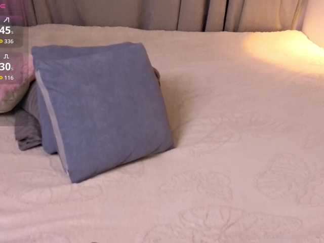 hikom1o live cam on BongaCams