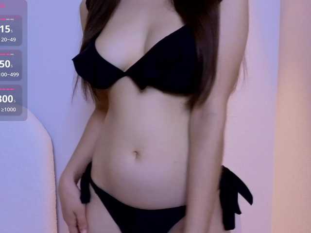hikom1o live cam on BongaCams