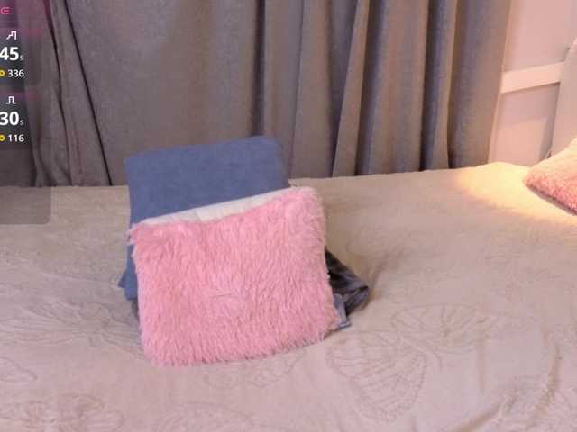 hikom1o live cam on BongaCams