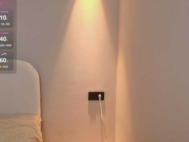 hikom1o live cam on BongaCams