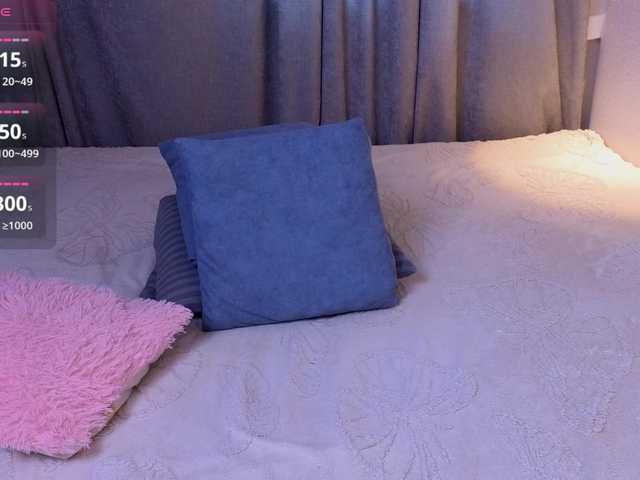 hikom1o live cam on BongaCams