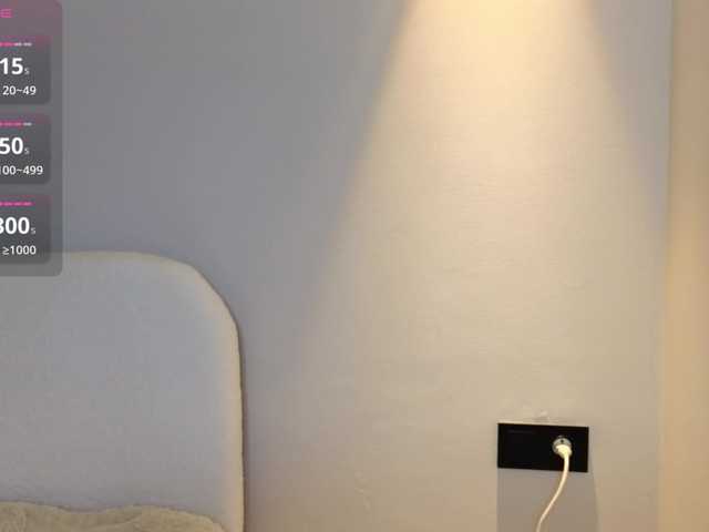 hikom1o live cam on BongaCams