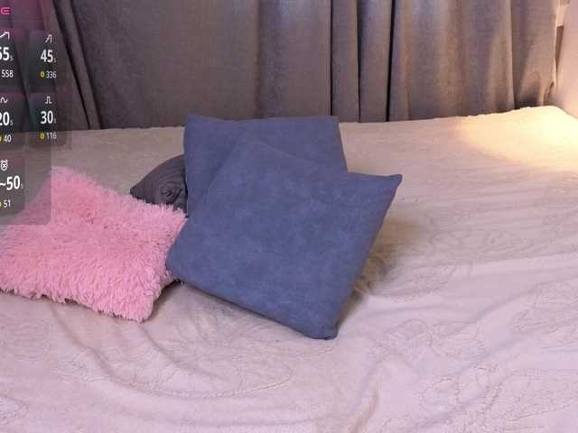hikom1o live cam on BongaCams