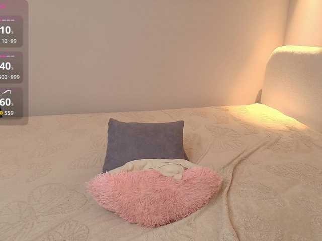 hikom1o live cam on BongaCams