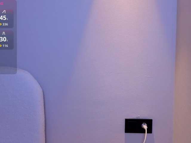 hikom1o live cam on BongaCams